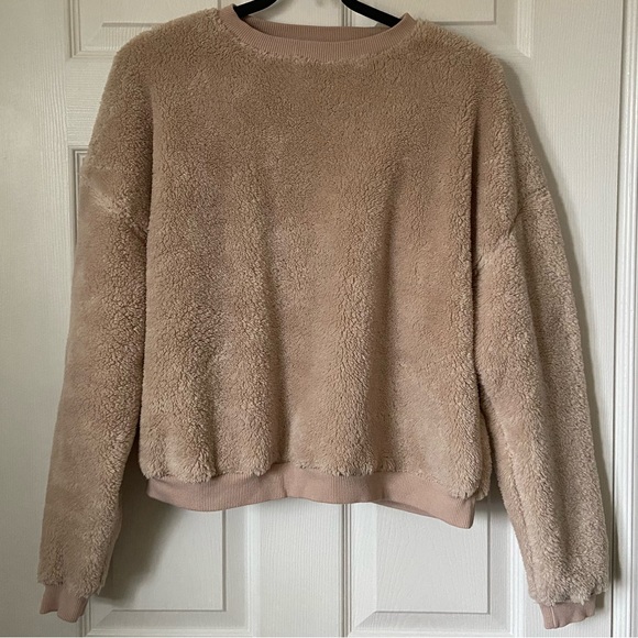 Urban Outfitters BDG Teddy Sweater - Picture 1 of 7